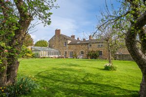 Laurel House- click for photo gallery